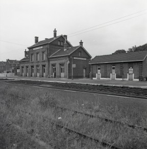 Flémalle-Grande - SNCB Z03657c (2).jpg